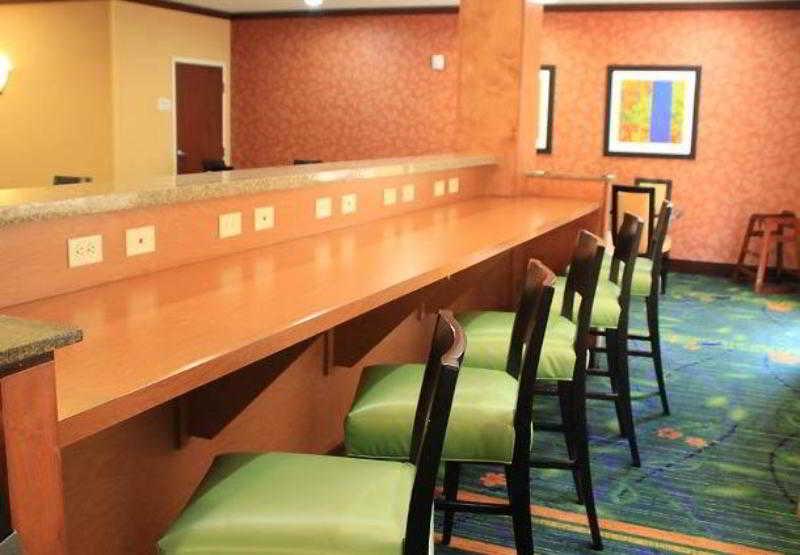 Fairfield Inn & Suites Denton Luaran gambar
