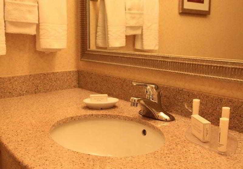Fairfield Inn & Suites Denton Luaran gambar